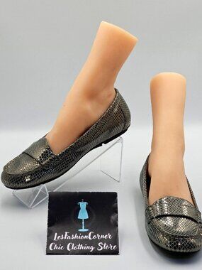 NWOB Vionic Women's Gunmetal Silver Snakeskin Chill Larrun Loafers Sz 8 2511